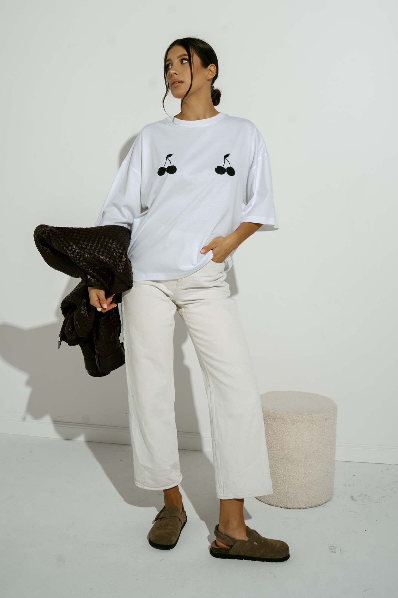 T-shirt Cherry - biała