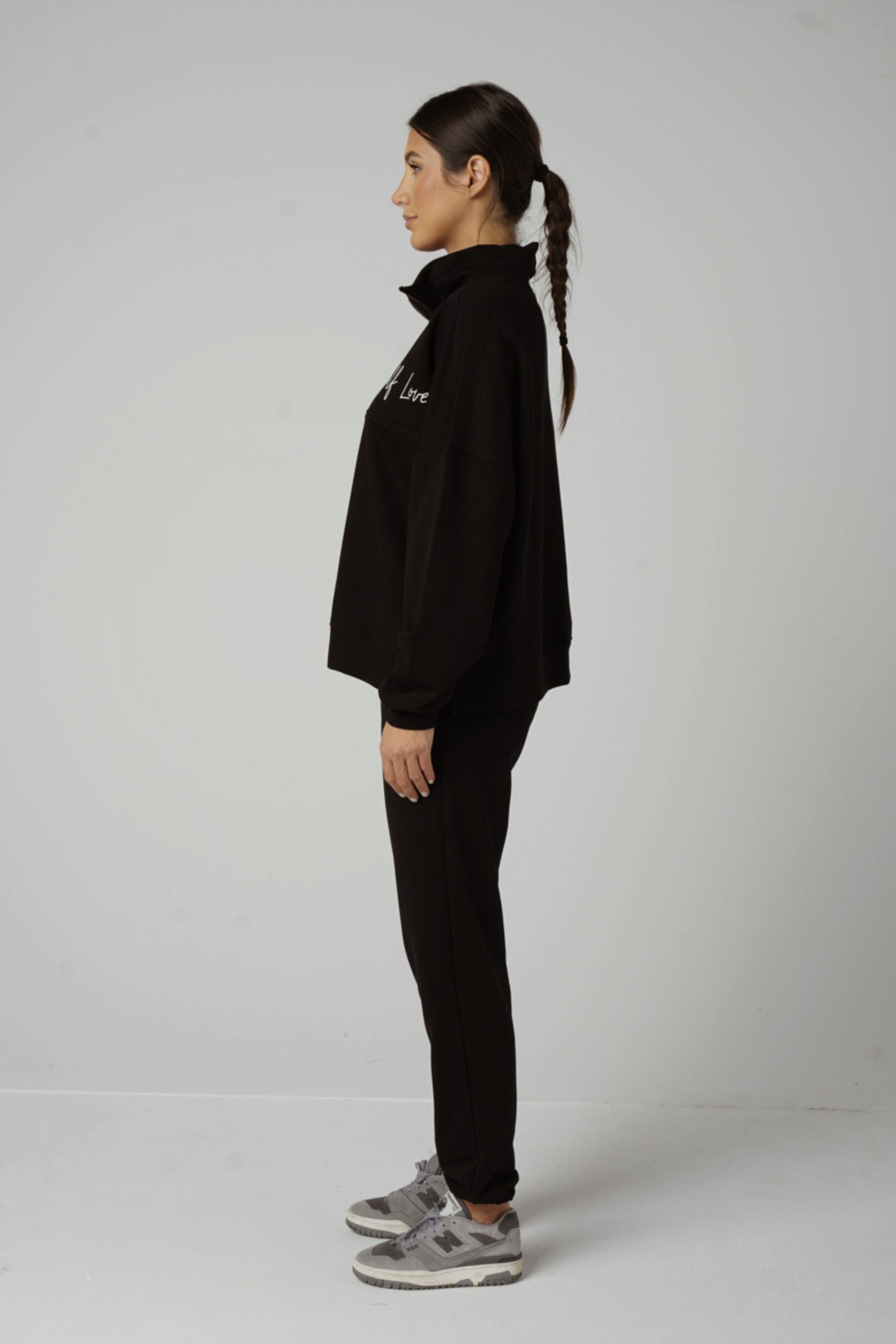 Amina Czarny komplet dresowy diagonal