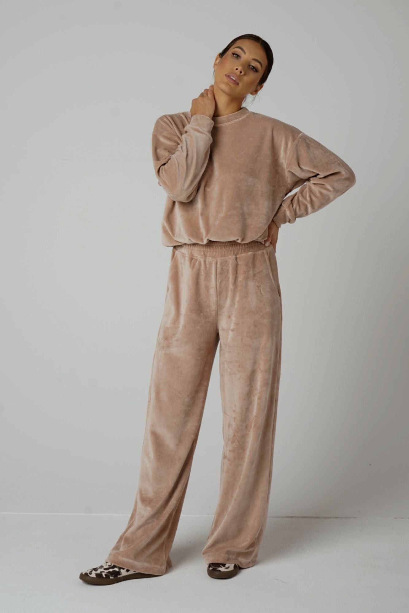 Cristin Cream komplet welurowy