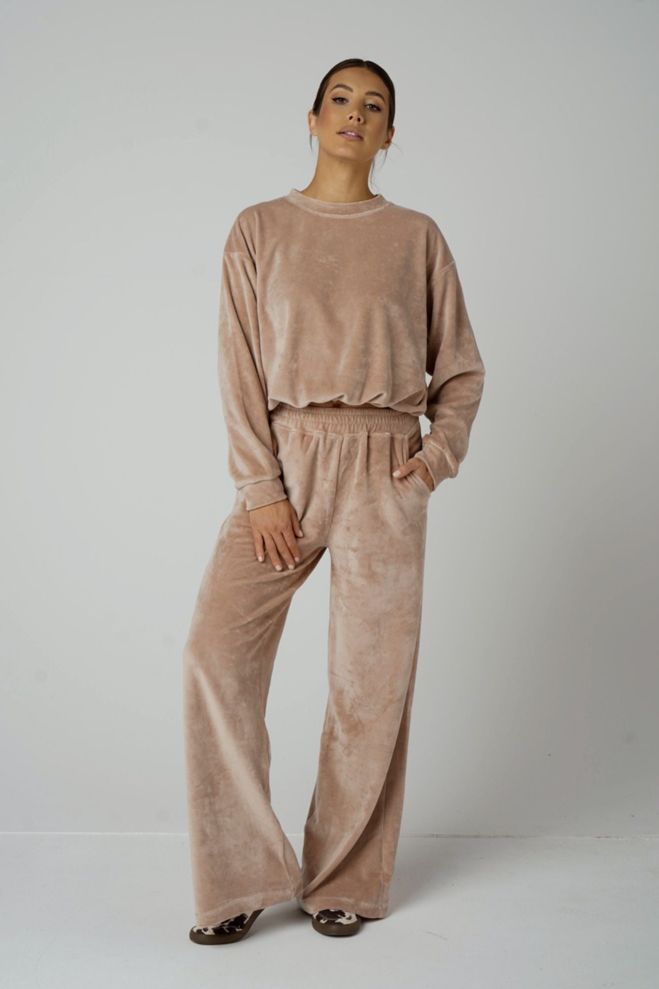 Cristin Cream komplet welurowy