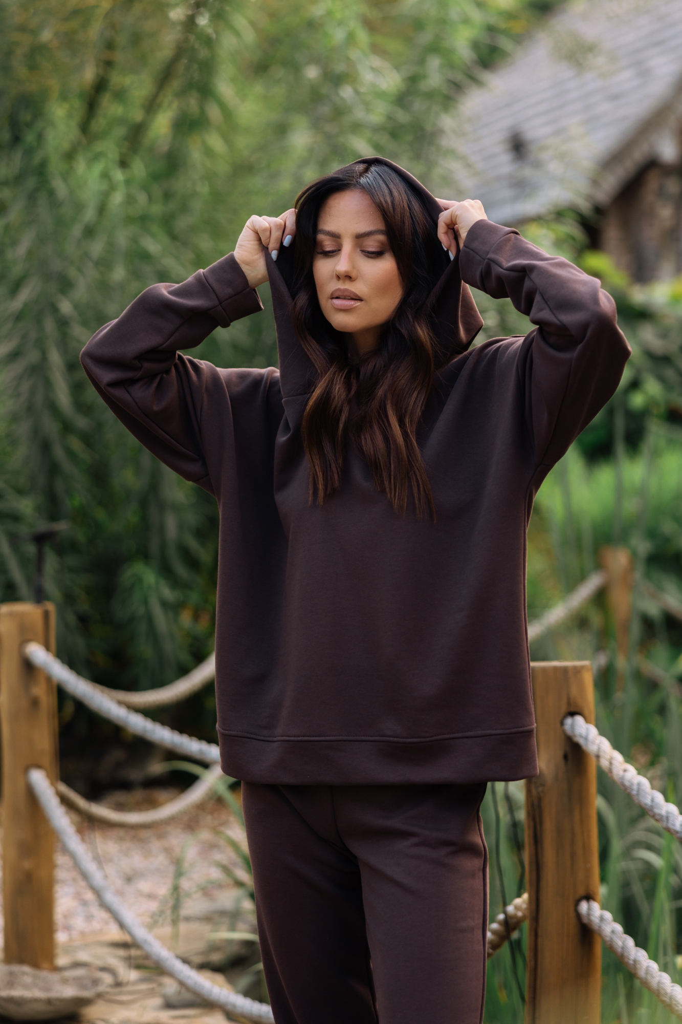 Komplet dresowy Lisa Dark Chocolate (grafika)