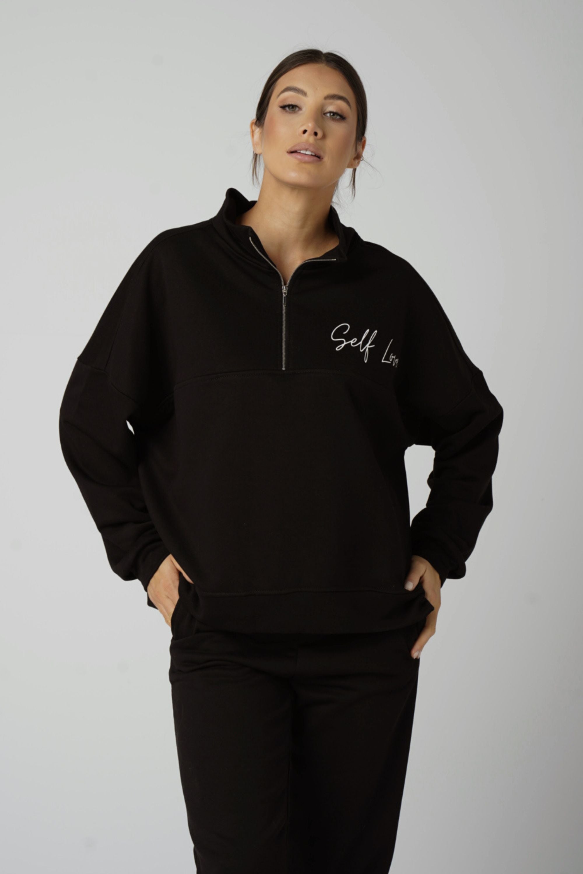 Amina Czarny komplet dresowy diagonal