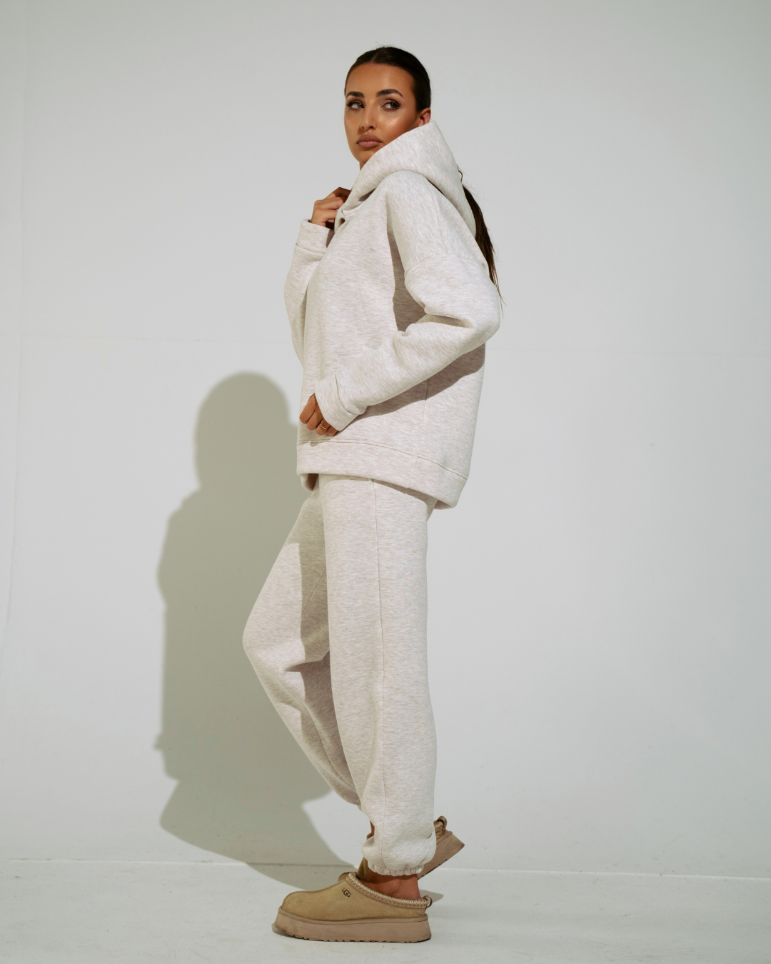 KOMPLET DRESOWY LISA CREAMY MELANGE